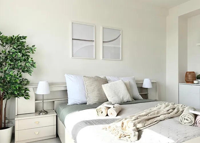 Modern Apartment City Hideaway